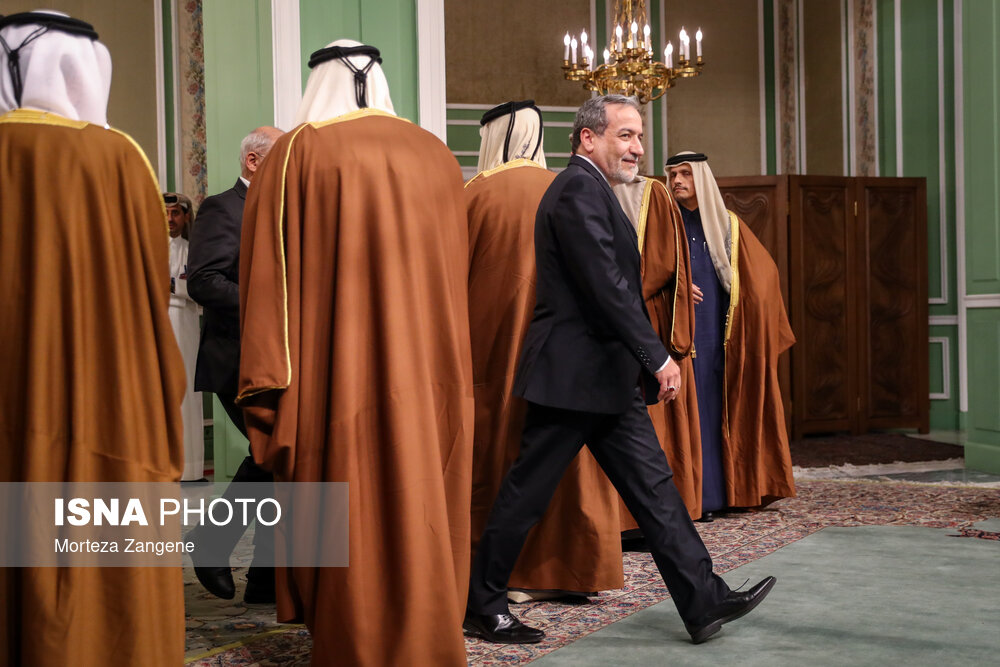 استقبال رسمی از امیر قطر
