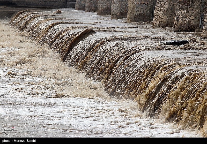 بازگشایی آب زاینده رود