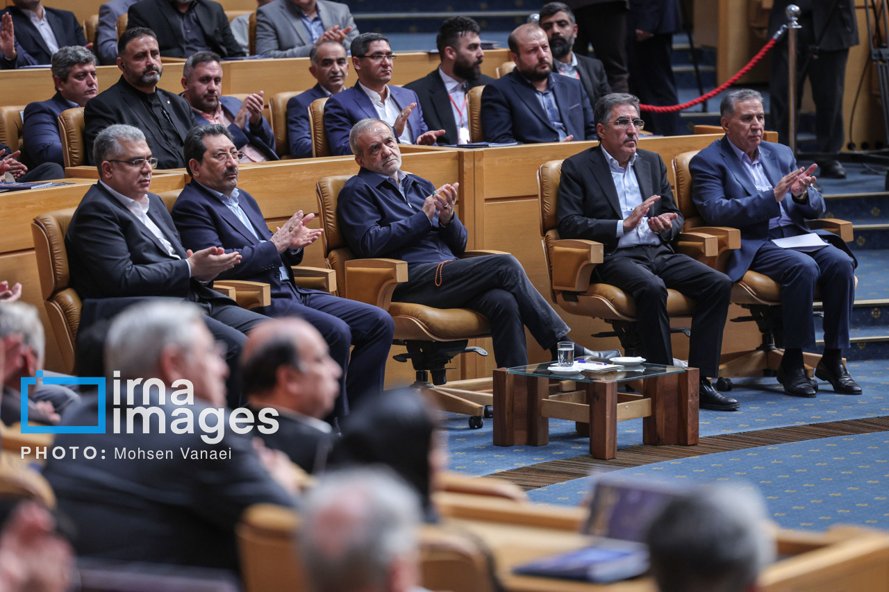 همایش «روز ملی صادرات» با حضور پزشکیان