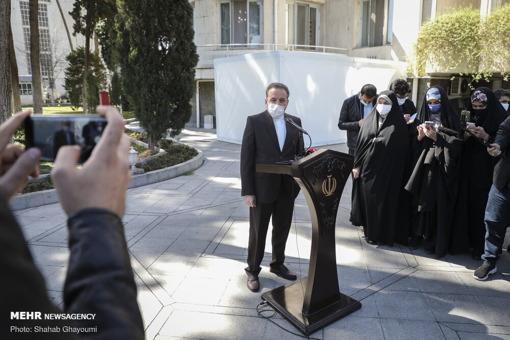 وزرا در جلسه ۷ اسفند ۹۹ هیات دولت