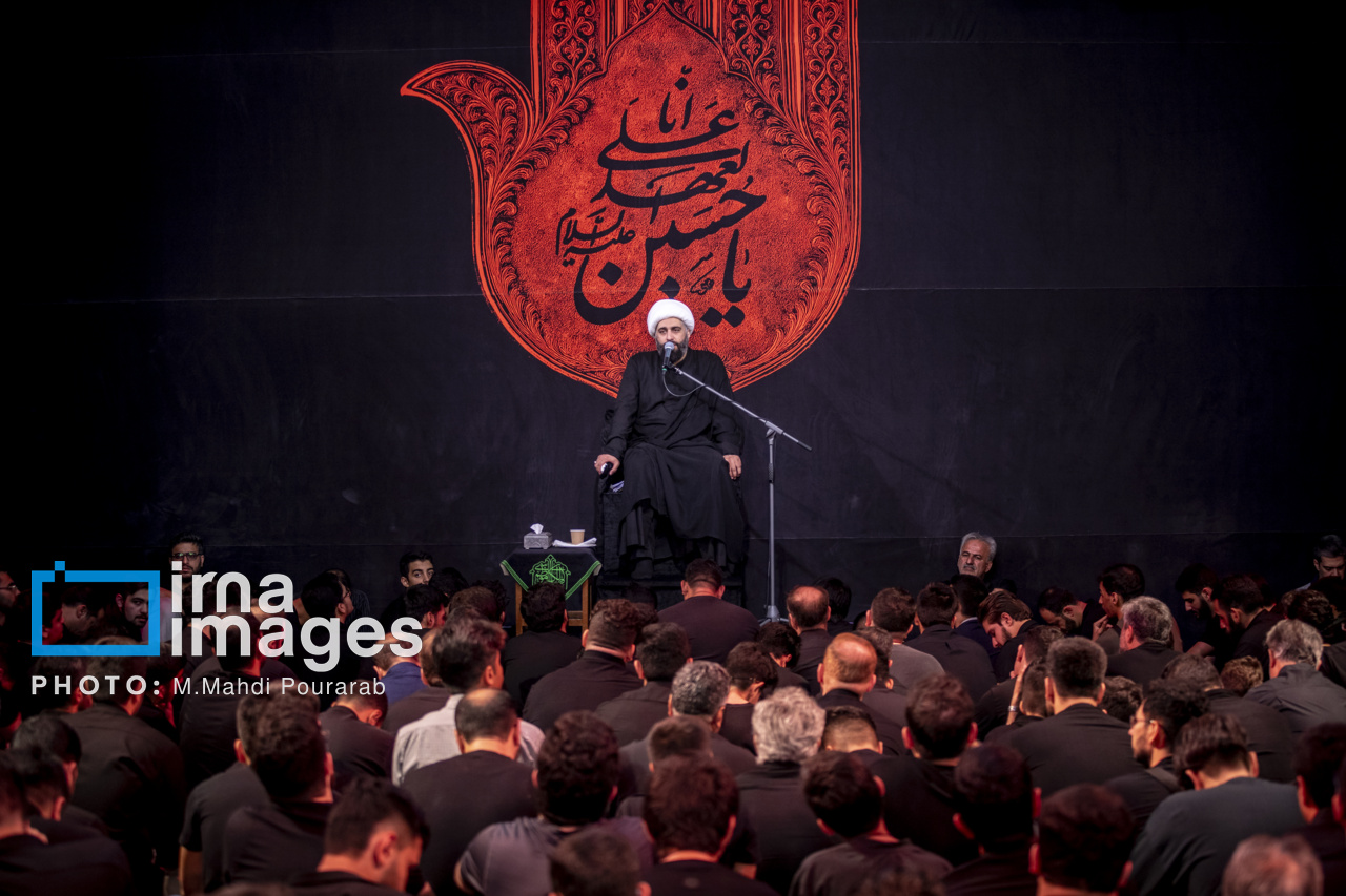 عزاداری شب پنجم محرم در هیات ریحانه النبی