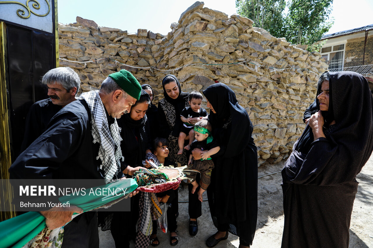 آیین علم‌گردانی در روستای تاریخی هزاوه