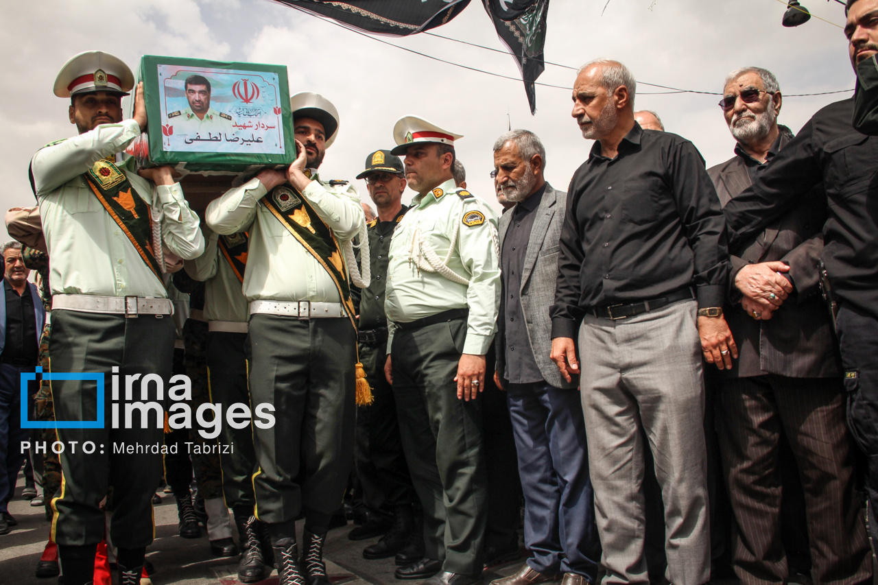 تشییع پیکر شهید مدافع وطن در ارومیه