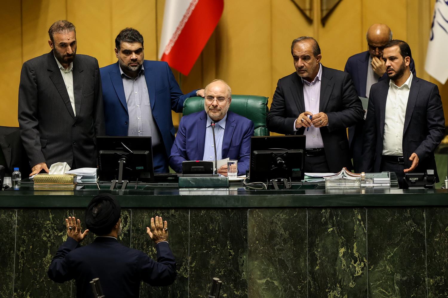 نشست بررسی برنامه هفتم توسعه در صحن علنی مجلس شورای اسلامی