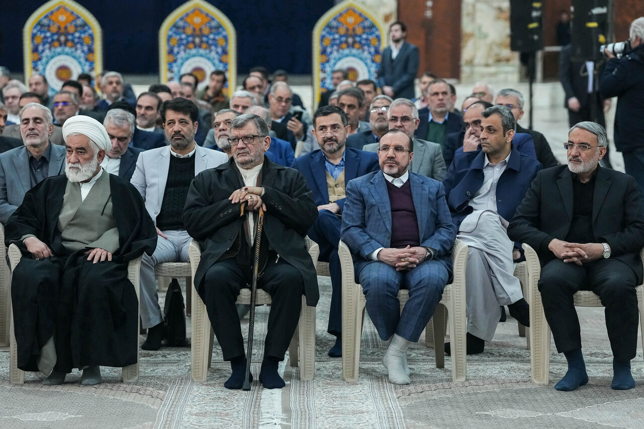 تجدید میثاق رئیس مجلس و نمایندگان با آرمان‌های امام(ره)