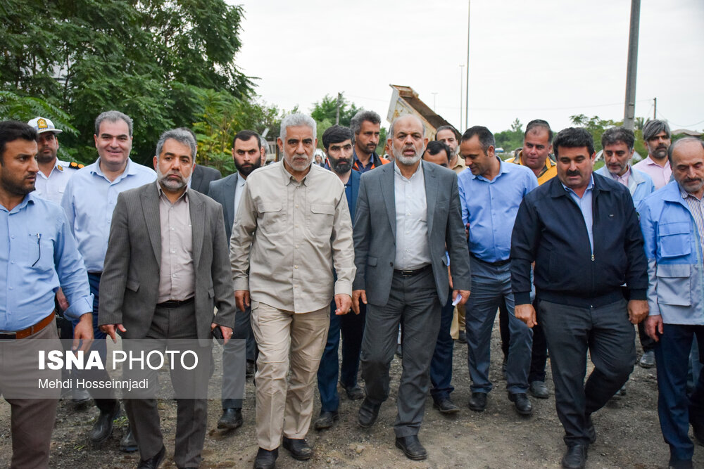 بازدید وزیر کشور از مناطق سیل‌زده شهرستان مرزی آستارا
