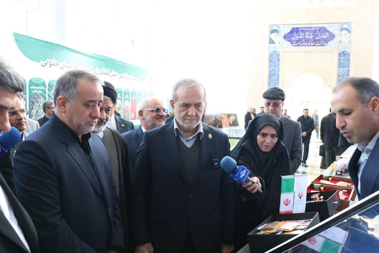 ورود رئیس‌جمهور به استانداری خراسان جنوبی