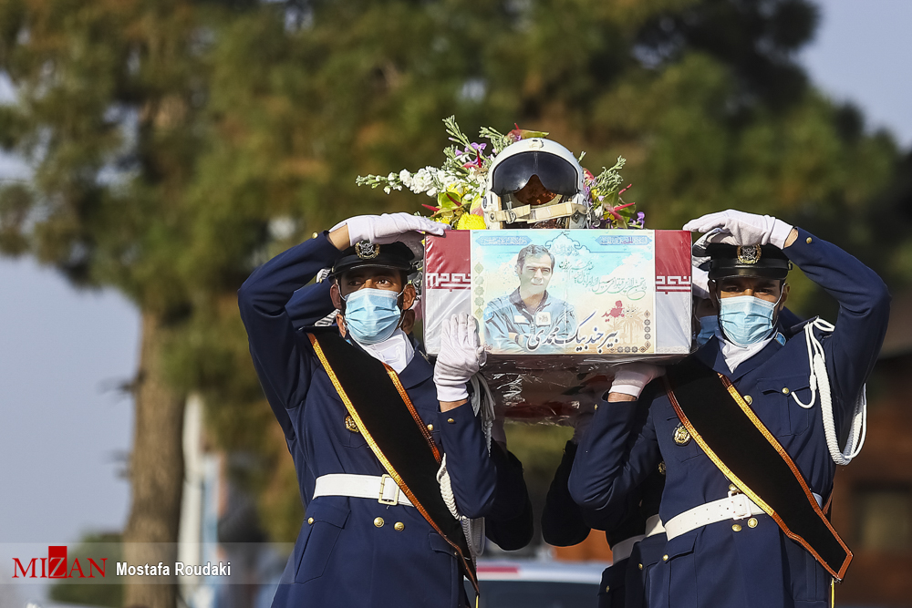 قالیباف در مراسم تشییع پیکر خلبان شهید