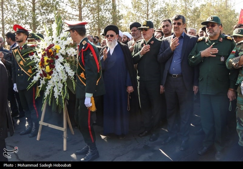 مراسم تشییع پیکر شهید امنیت هادی زارع در یزد