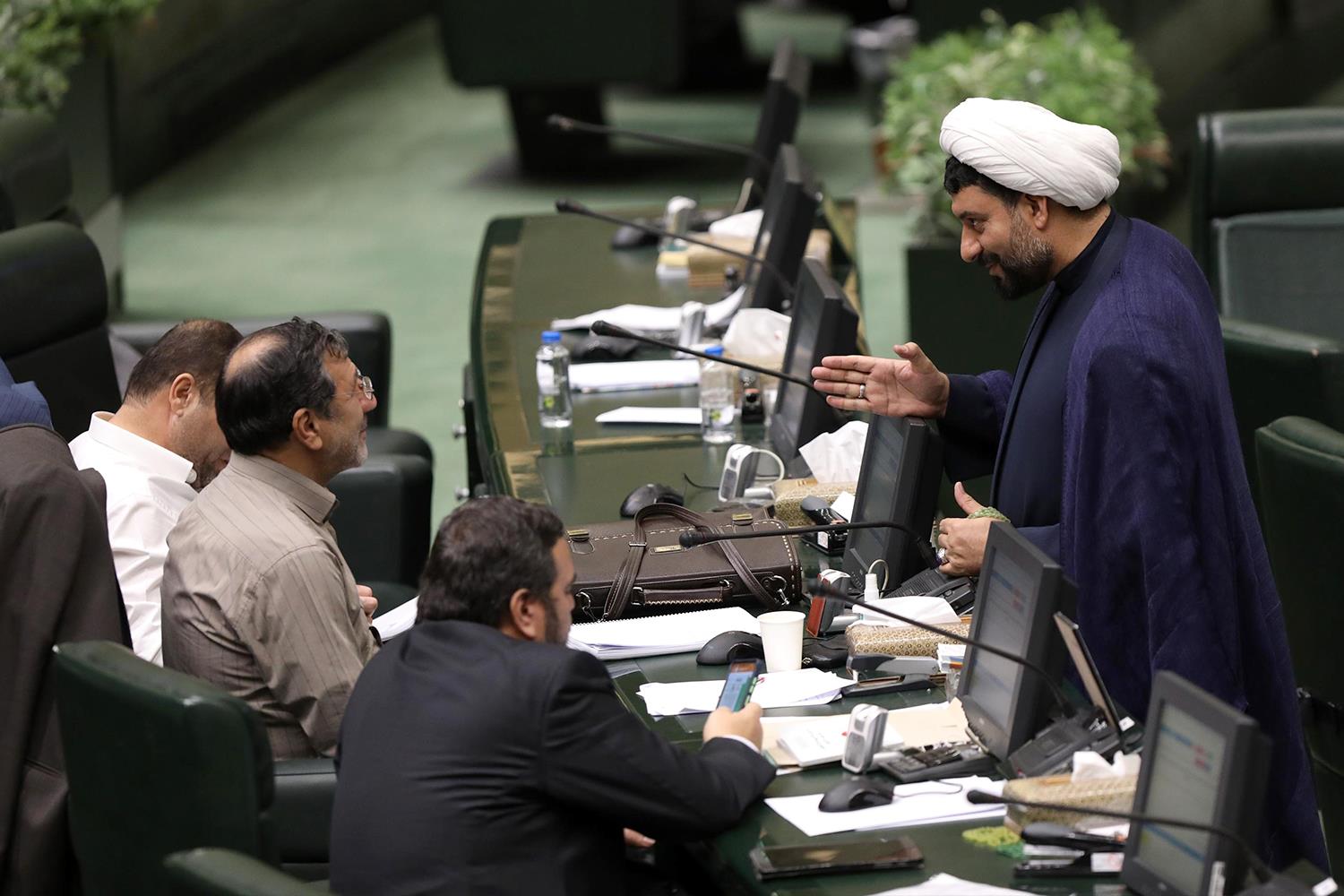 چهل و یکمین نشست بررسی برنامه هفتم توسعه در صحن علنی مجلس شورای اسلامی