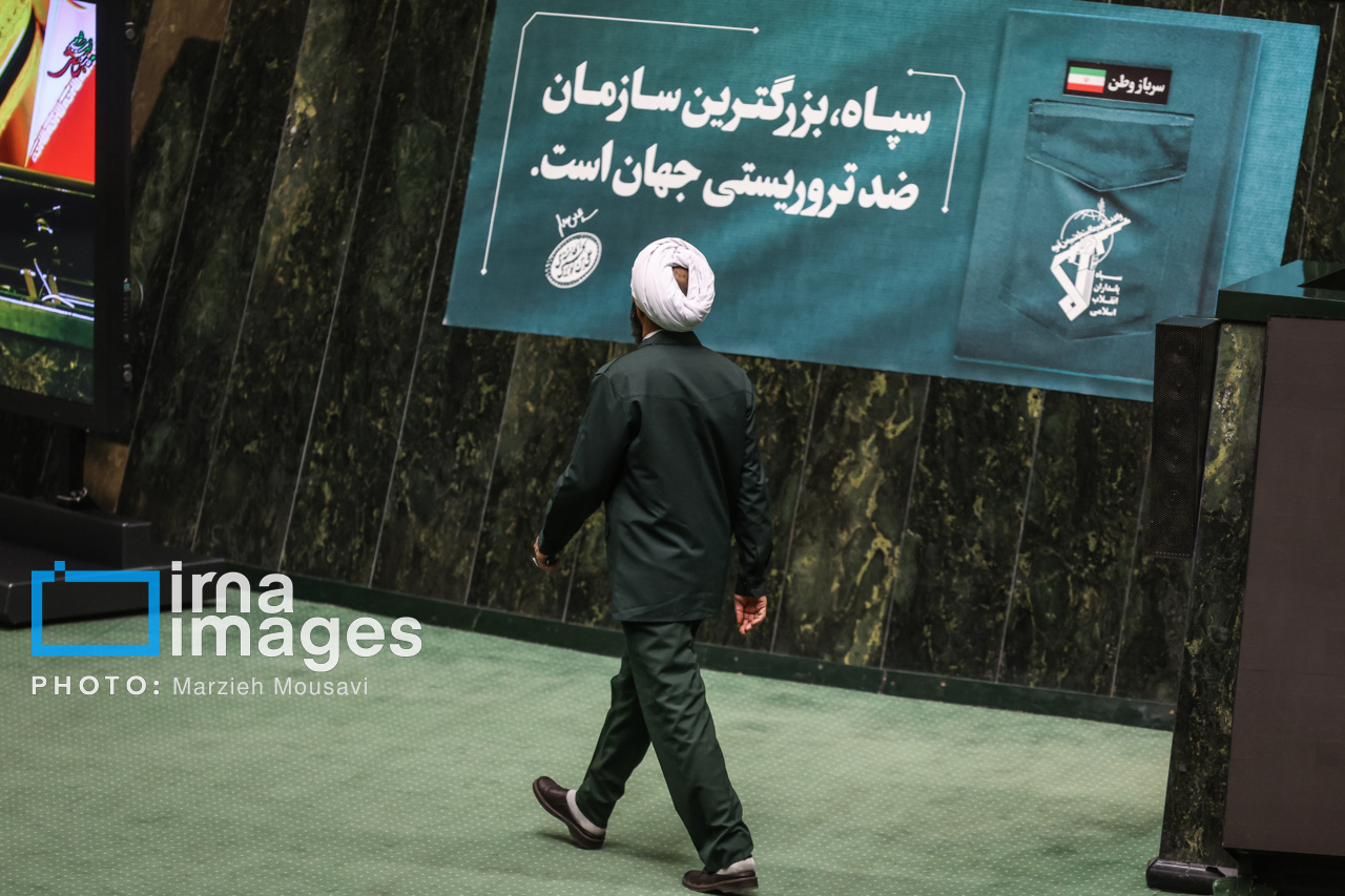 مراسم سالروز ورود امام خمینی(ره) به کشور