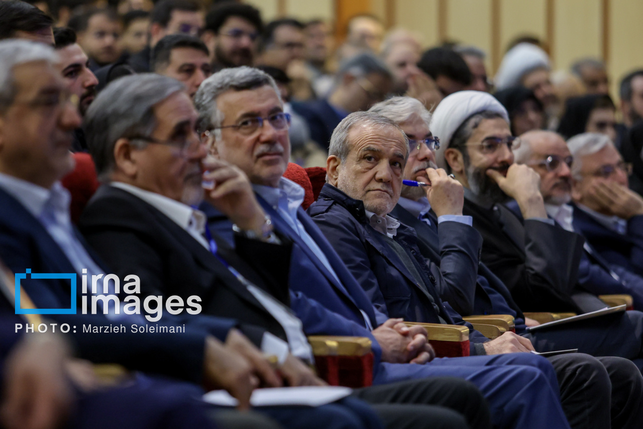 مراسم روز دانشجو با حضور رئیس جمهور