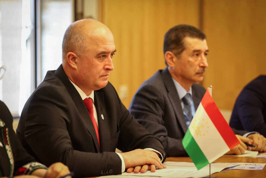 دیدار قالیباف با رئیس مجلس تاجیکستان