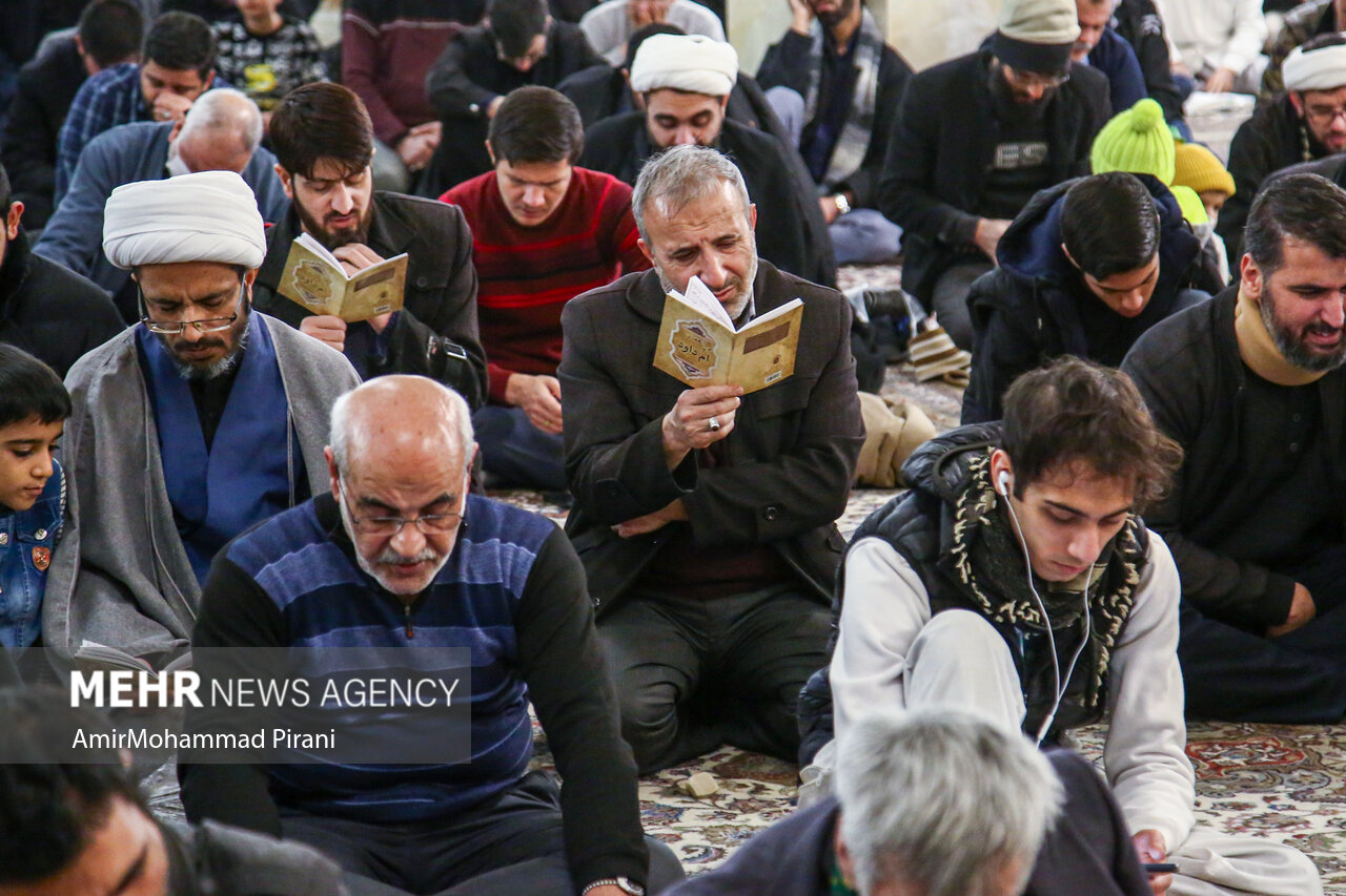 مراسم «ام داوود» در حرم حضرت معصومه (ع)