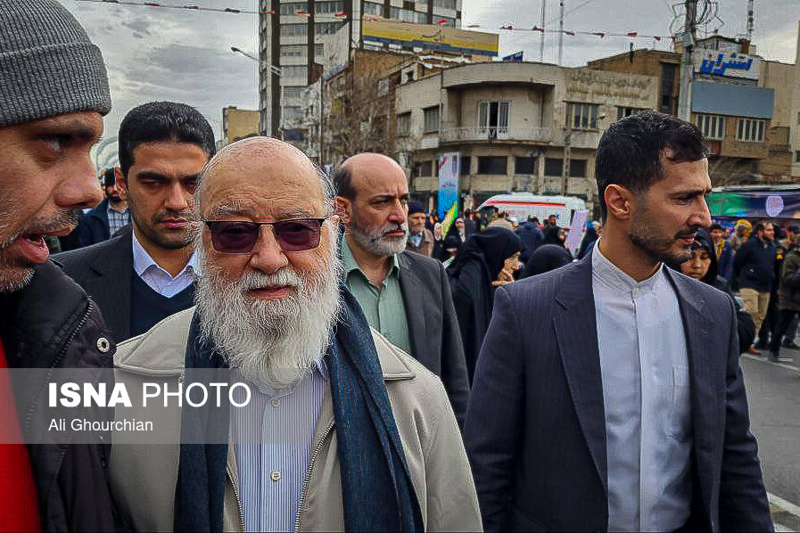 حضور جمعی از مسئولان در راهپیمایی ۲۲ بهمن - تهران