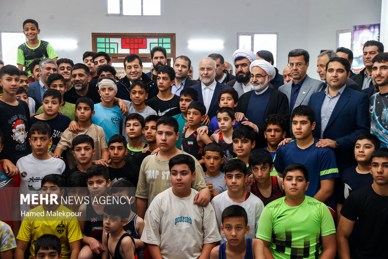 سفر رئیس مجلس به مشهد مقدس