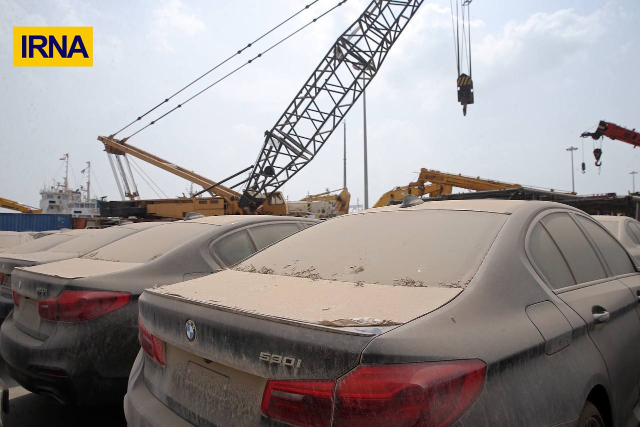 خودروهای لاکچری در گمرک بوشهر