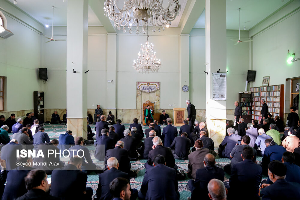 دسته عزاداری خادمان و زائران حرم مطهر حضرت معصومه (س)