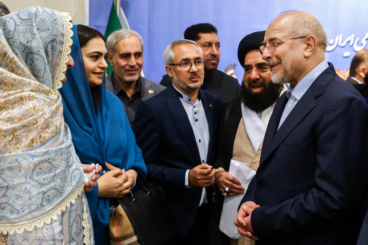 نشست صمیمی قالیباف