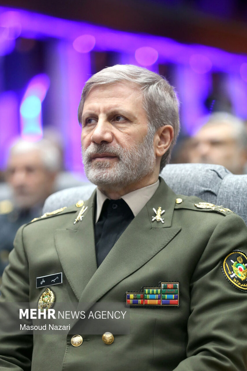 دیدار فرماندهان و کارکنان نیروهای هوایی