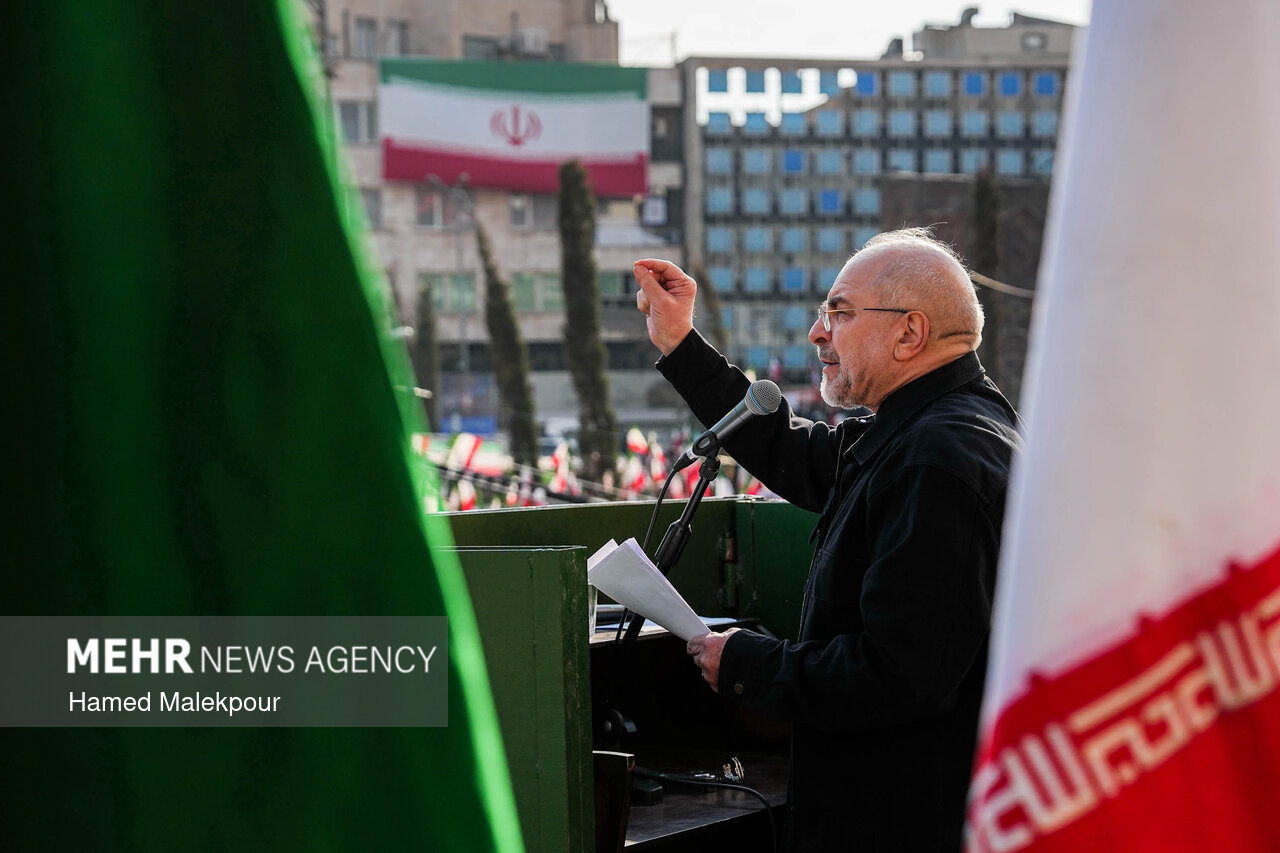 تجمع همبستگی ملی با سخنرانی رئیس مجلس