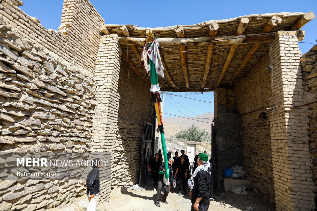 آیین علم‌گردانی در روستای تاریخی هزاوه