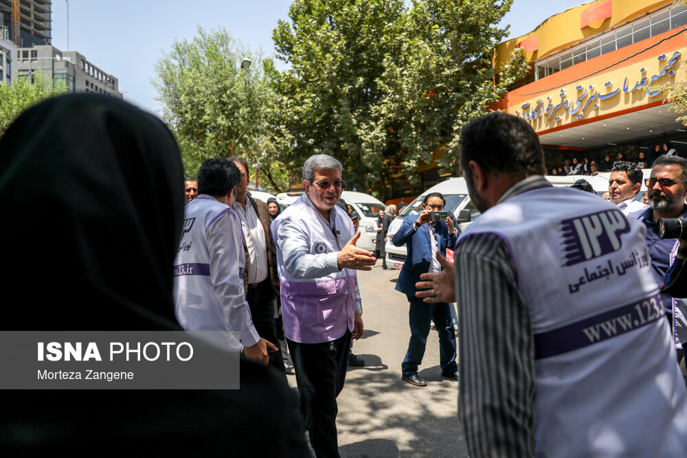 مراسم رژه خودرویی اورژانس اجتماعی در تهران