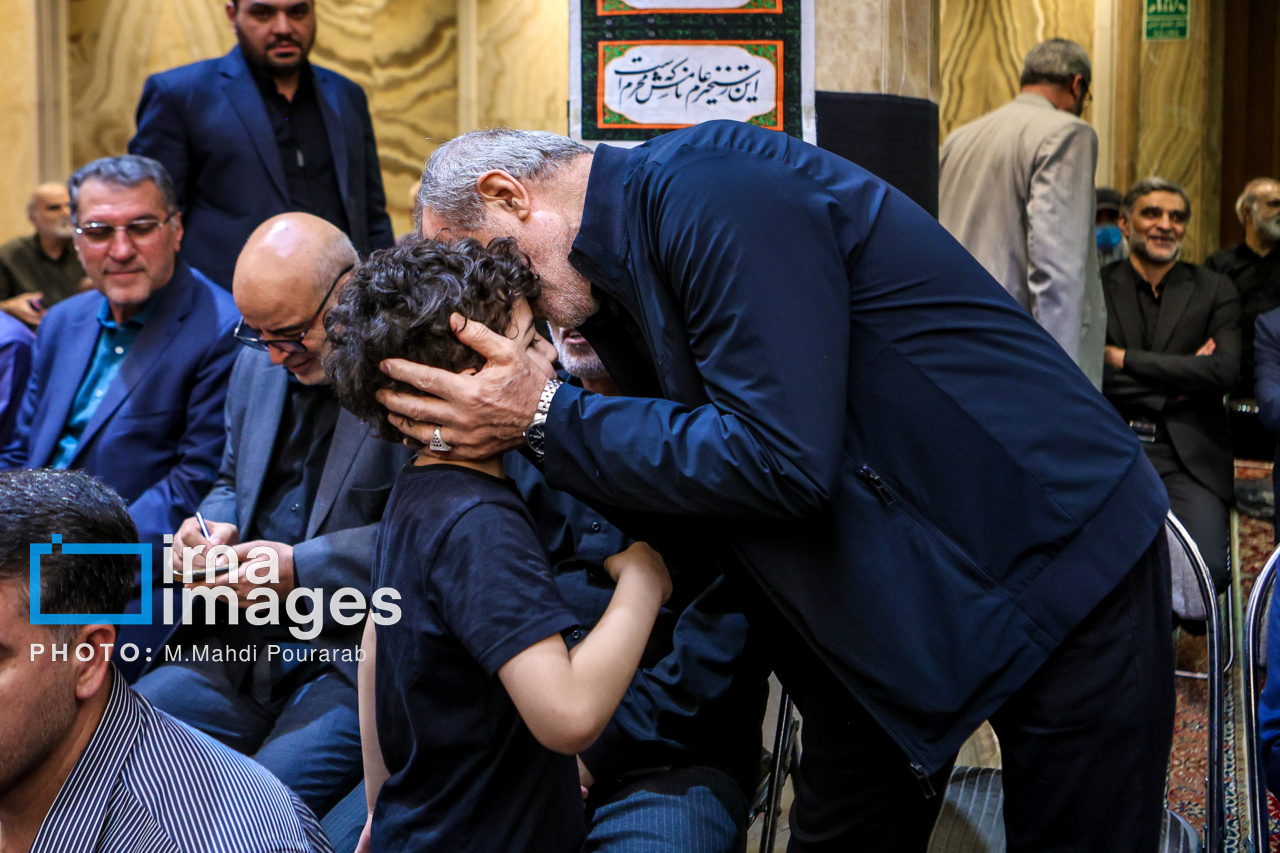 قالیباف و پزشکیان در مجلس ترحیم احمد توکلی