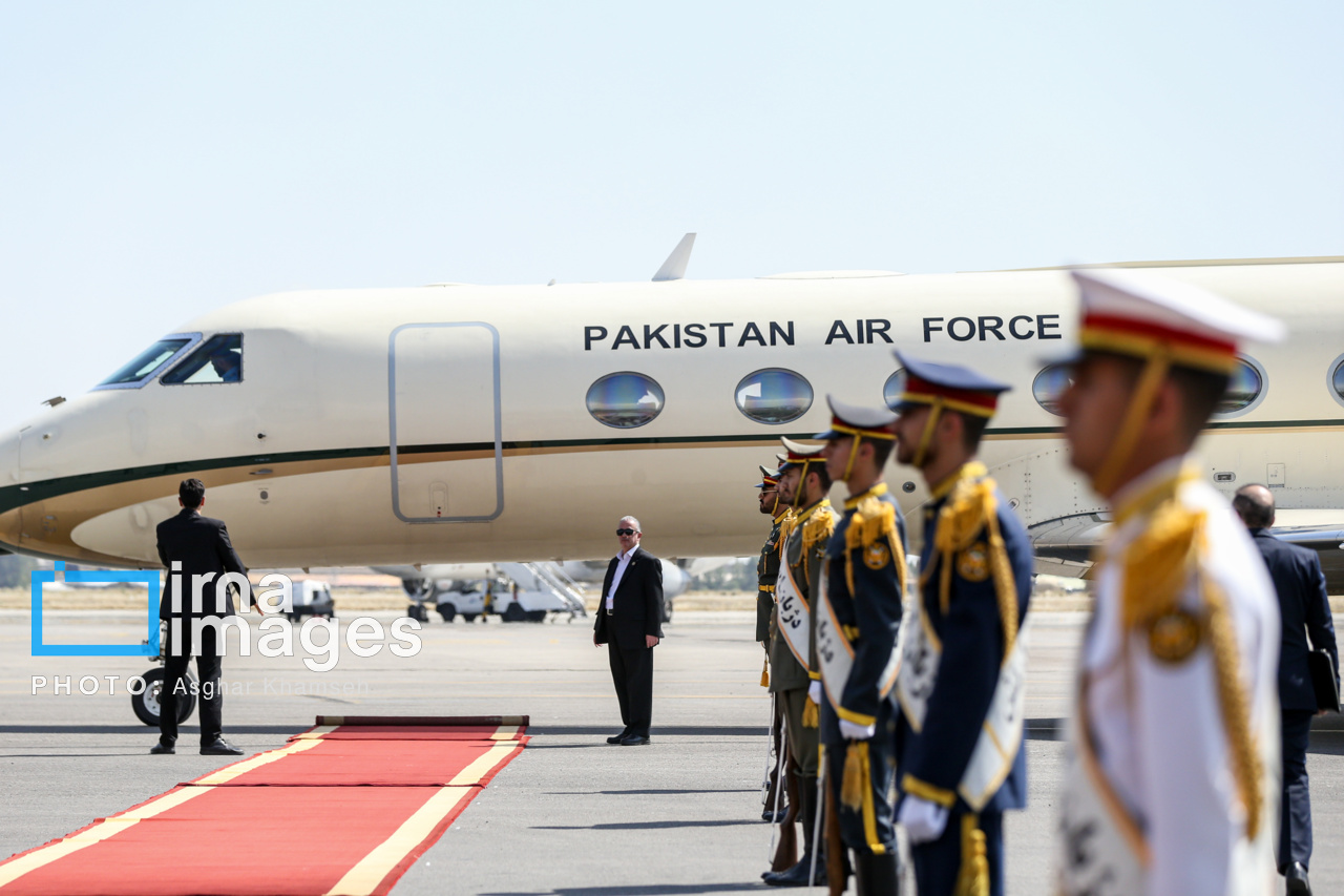 ورود نخست‌وزیر پاکستان به تهران
