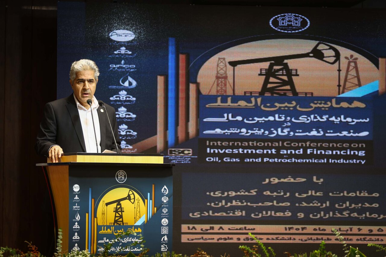 حضور قالیباف در همایش بین‌المللی صنعت نفت و گاز 