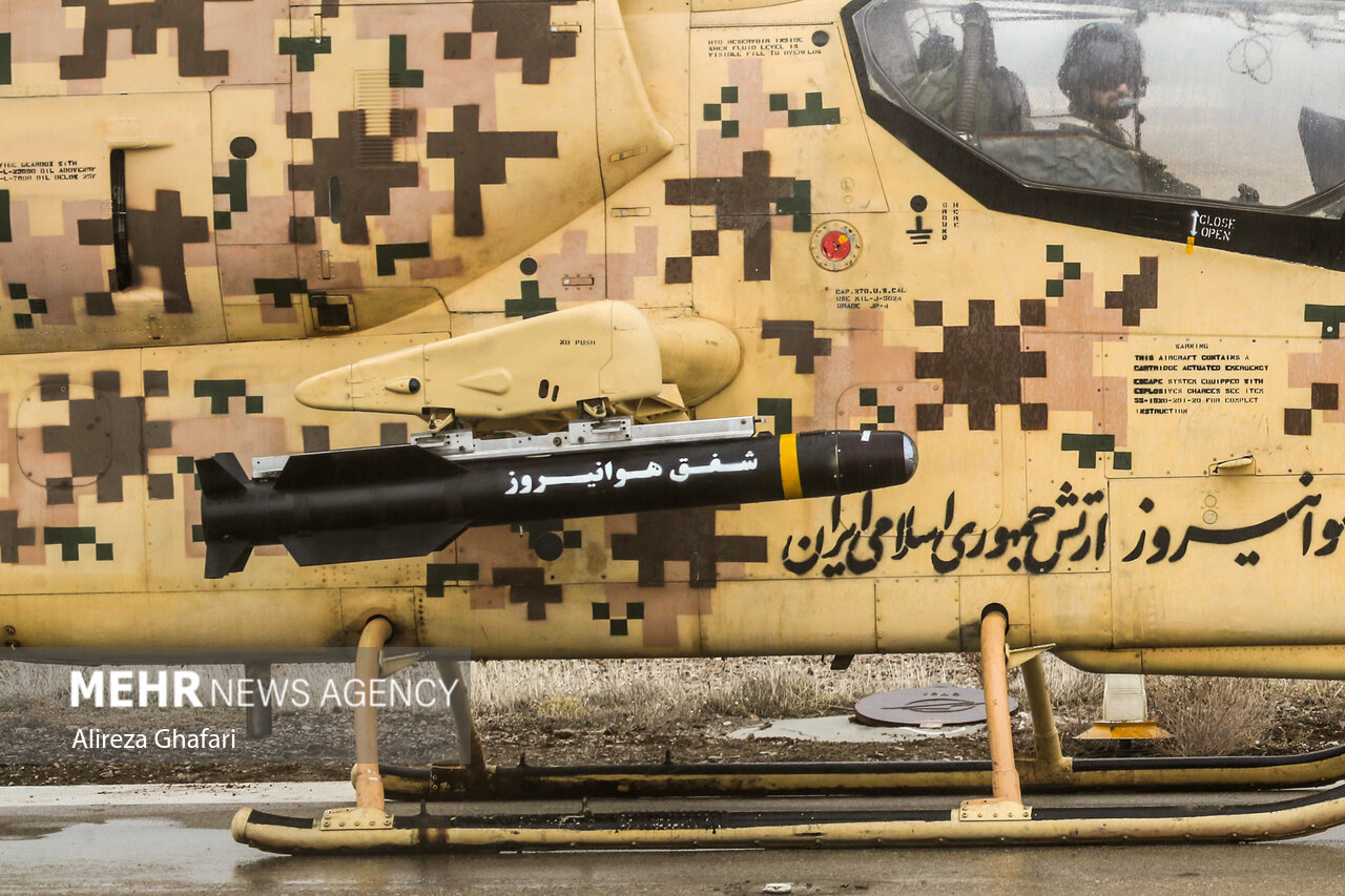 رزمایش اقتدار ۱۰۰ فروندی هوانیروز ارتش