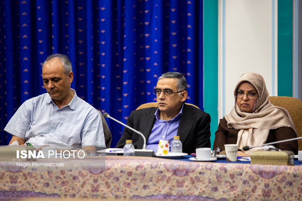 نشست بررسی راهکارهای تحقق انسجام ملی با حضور پزشکیان