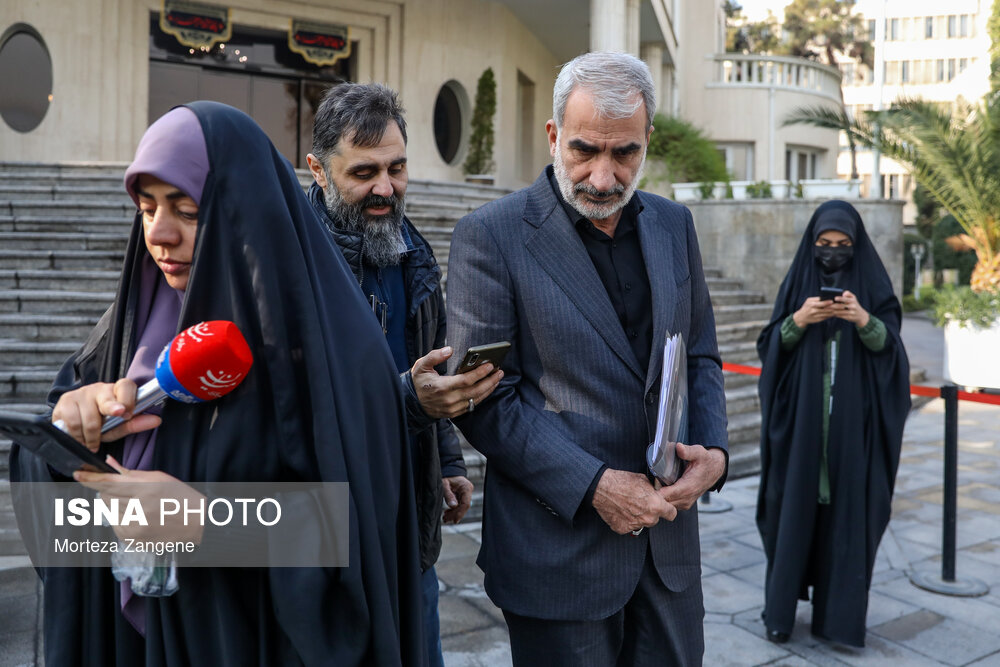 وزرا در جمع خبرنگاران درحاشیه جلسه دولت 