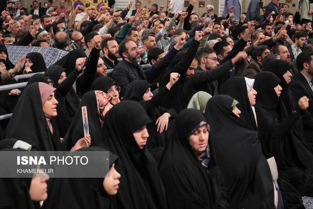 دیدار خانواده شهدای اقتدار با رهبر انقلاب