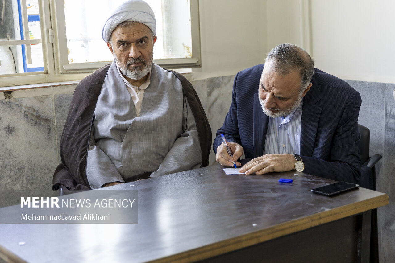 حضور کارکنان ارتش در مرحله دوم چهاردهمین انتخابات ریاست جمهوری
