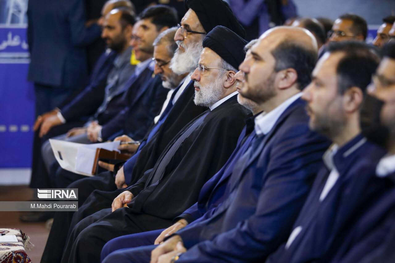 بازدید رییس جمهور از کارخانه «ایران تراورس»