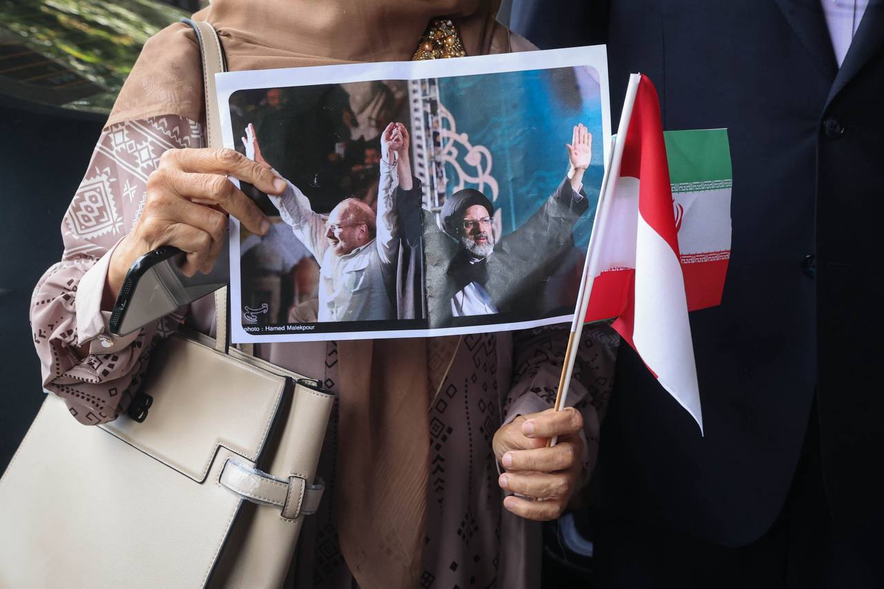 حضور قالیباف در جمع دانشجویان دانشگاه هدایةالله جاکارتا