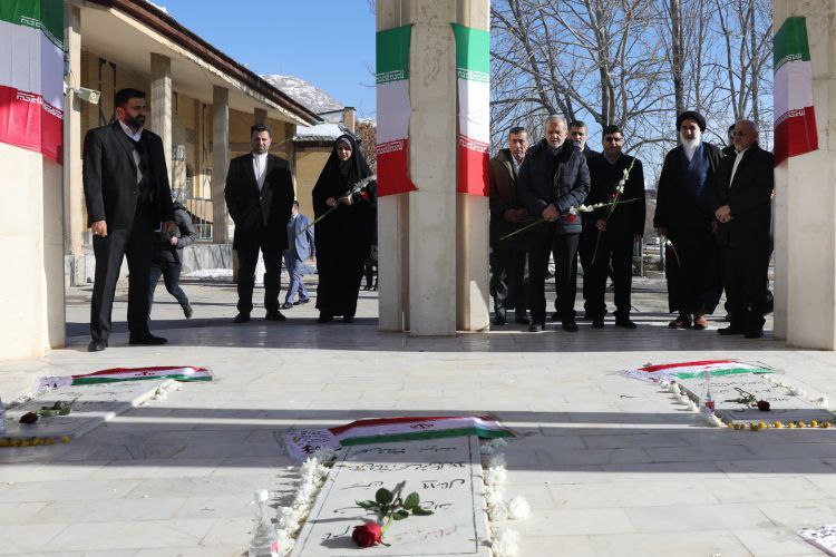 ورود رئیس‌جمهور به شهرکرد