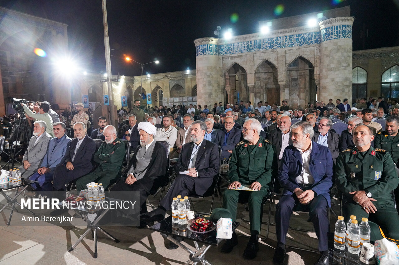 بزرگداشت شهدای لشکر ۱۹ عملیاتی فجر در شیراز