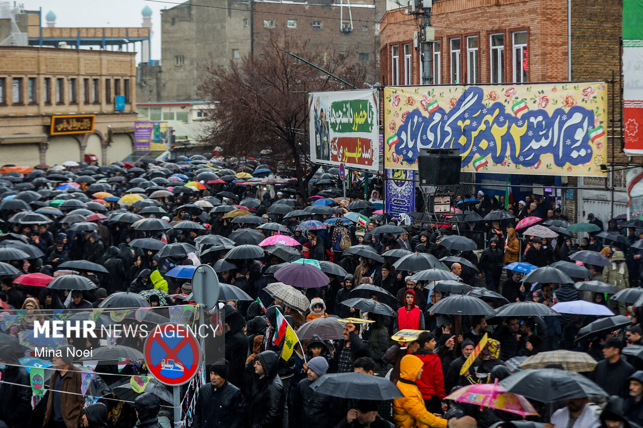 راهپیمایی ۲۲ بهمن در تبریز