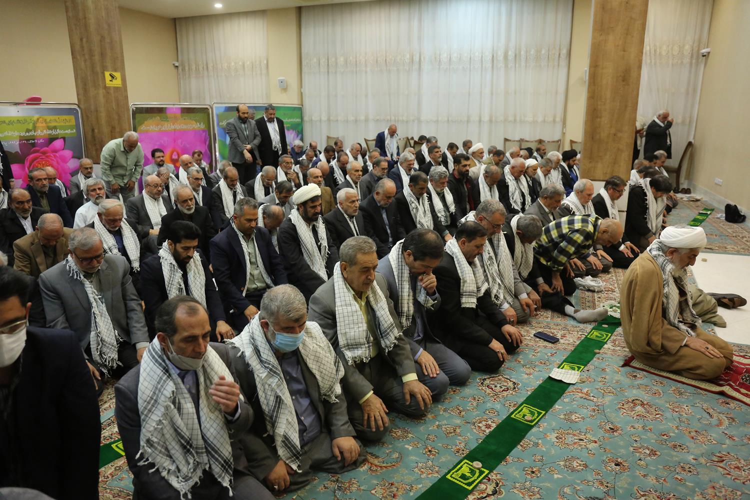 حضور سردار قاآنی و قالیباف در جمع «یاران خراسانی»