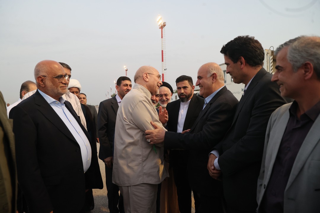  رئیس مجلس در فرودگاه بین المللی آبادان