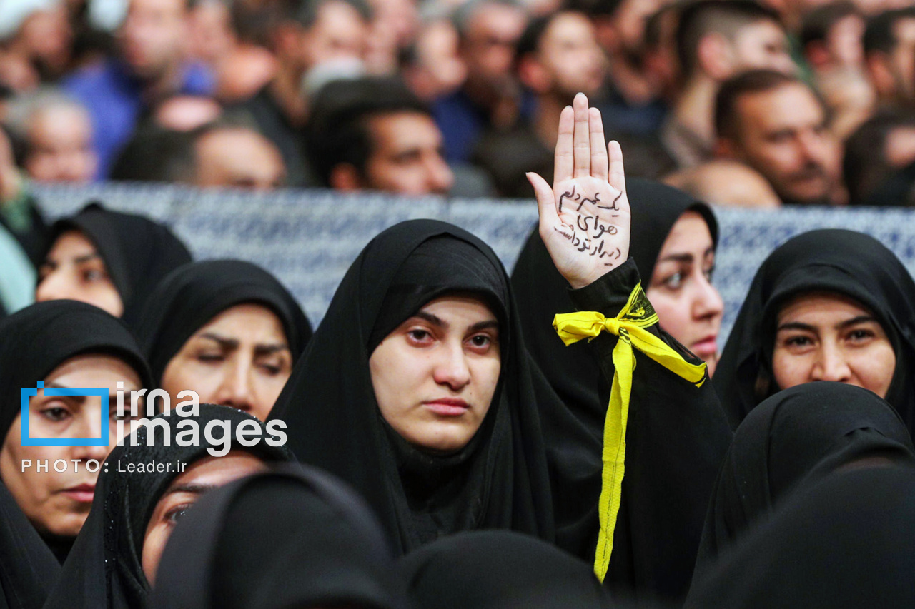 دومین شب عزاداری ایام فاطمیه با حضور رهبر انقلاب