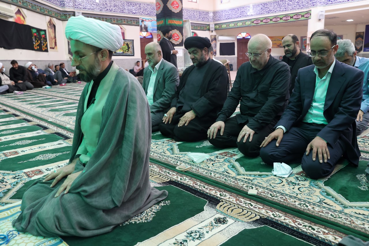 نشست قالیباف با جمعی از مدیران محلی، روحانیون و معتمدین بندر دیلم