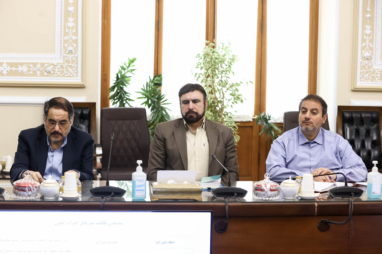 نشست بررسی برنامه هفتم پیشرفت با حضور قالیباف