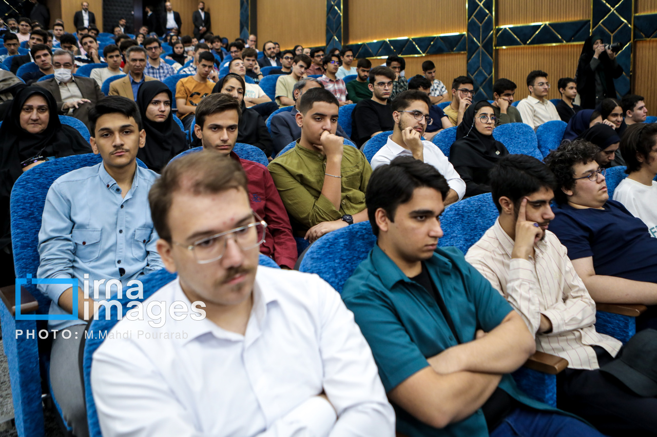 تجلیل از مدال آوران المپیاد ۲۰۲۵ 