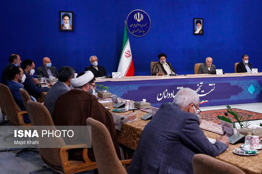 نشست اقتصاددانان با رییس جمهور