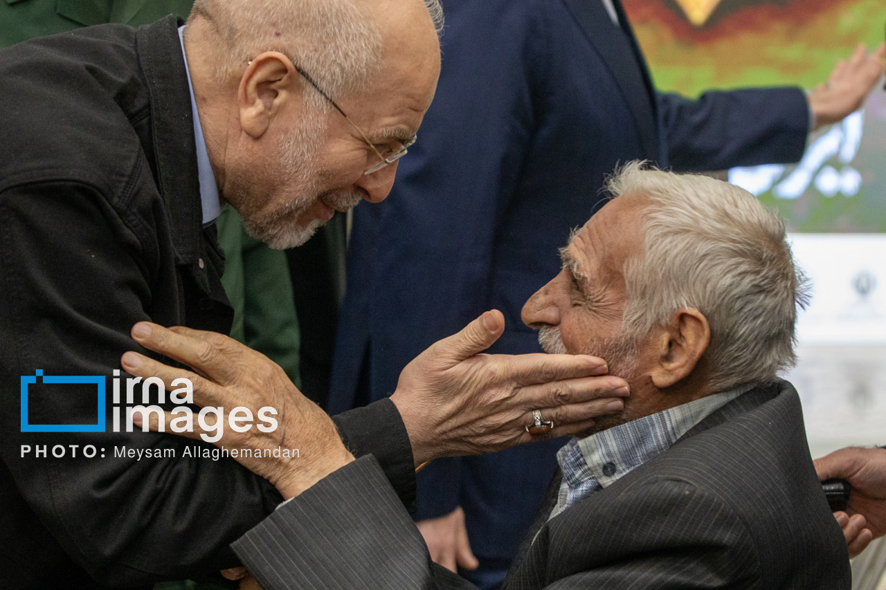 گردهمایی جامعه کارگری و کارفرمایی با حضور قالیباف