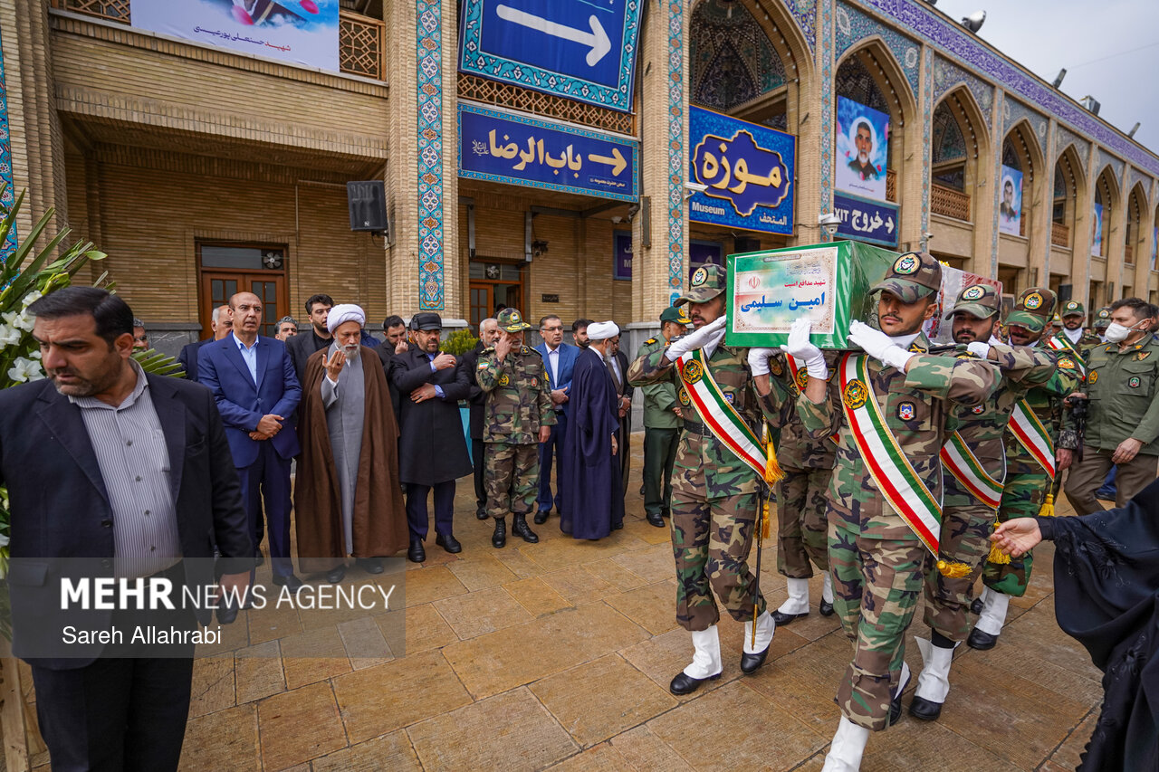 تشییع شهید ارتشی مدافع امنیت در شیراز