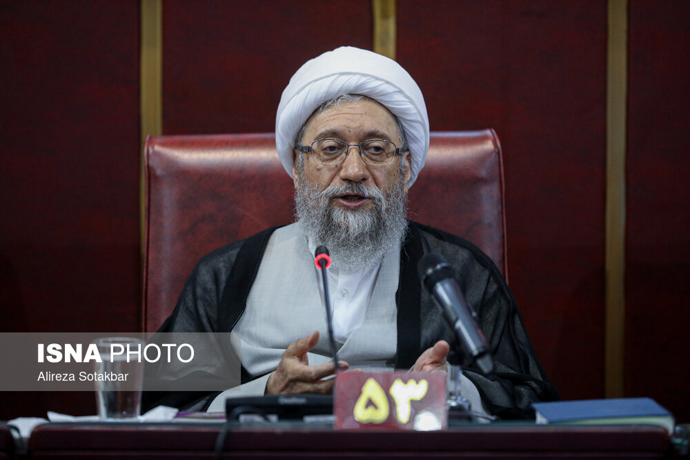 حضور آملی لاریجانی در اجلاس ملی نخبگان